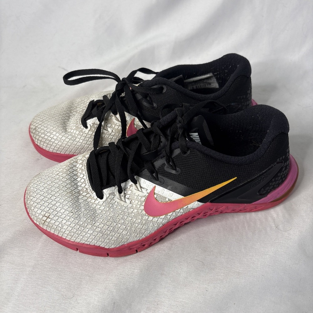 Nike Metcon 4 CD3128-100 Womens Size 6.5 White Pink Trainers Gym Sneakers Shoes